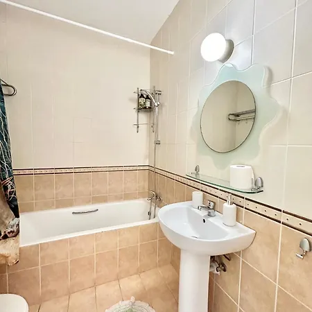 Eden Apartment
